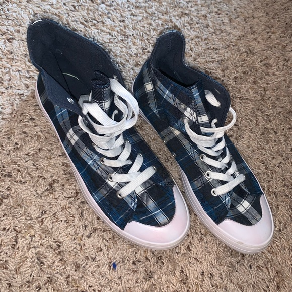 Joe Boxer Plaid Hightop Sneakers - Picture 8 of 9